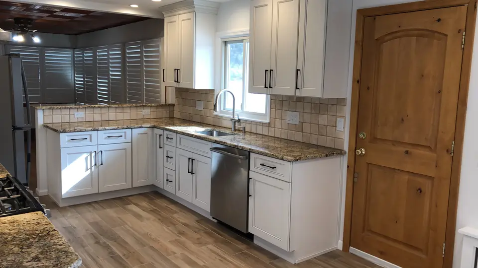 White L-shaped kitchen
